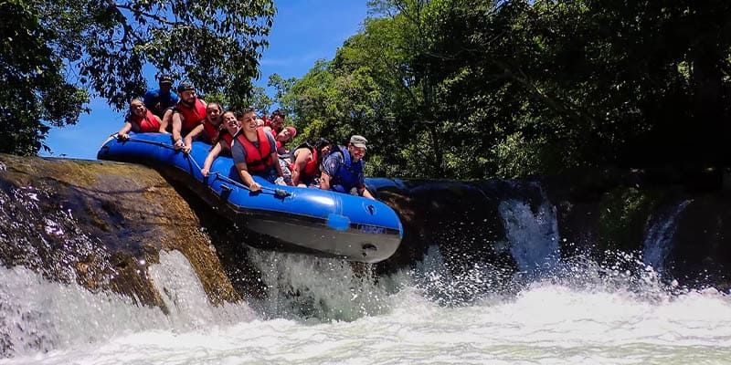 Bonito Passeio de Bote (Aventura)